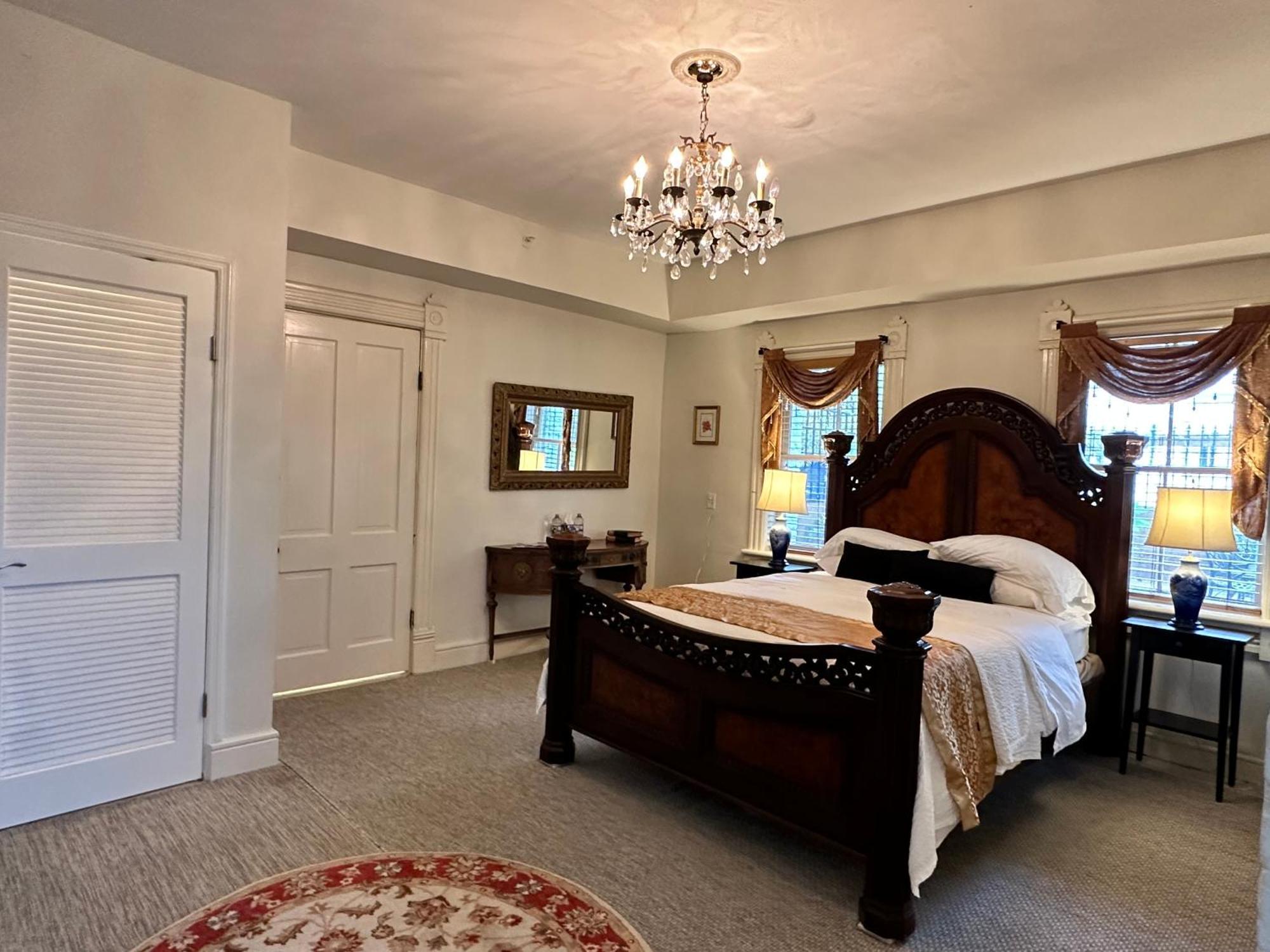 Bed and Breakfast Amethyst Garden Savannah Exterior foto