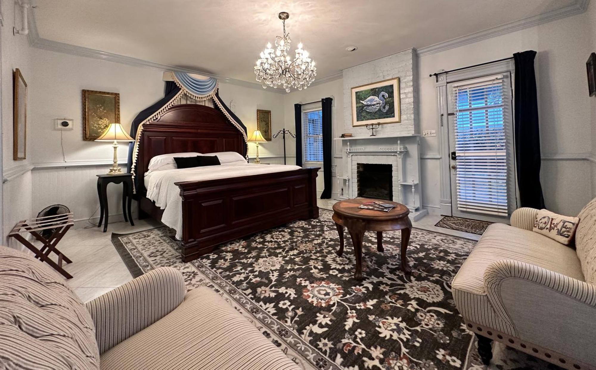 Bed and Breakfast Amethyst Garden Savannah Exterior foto