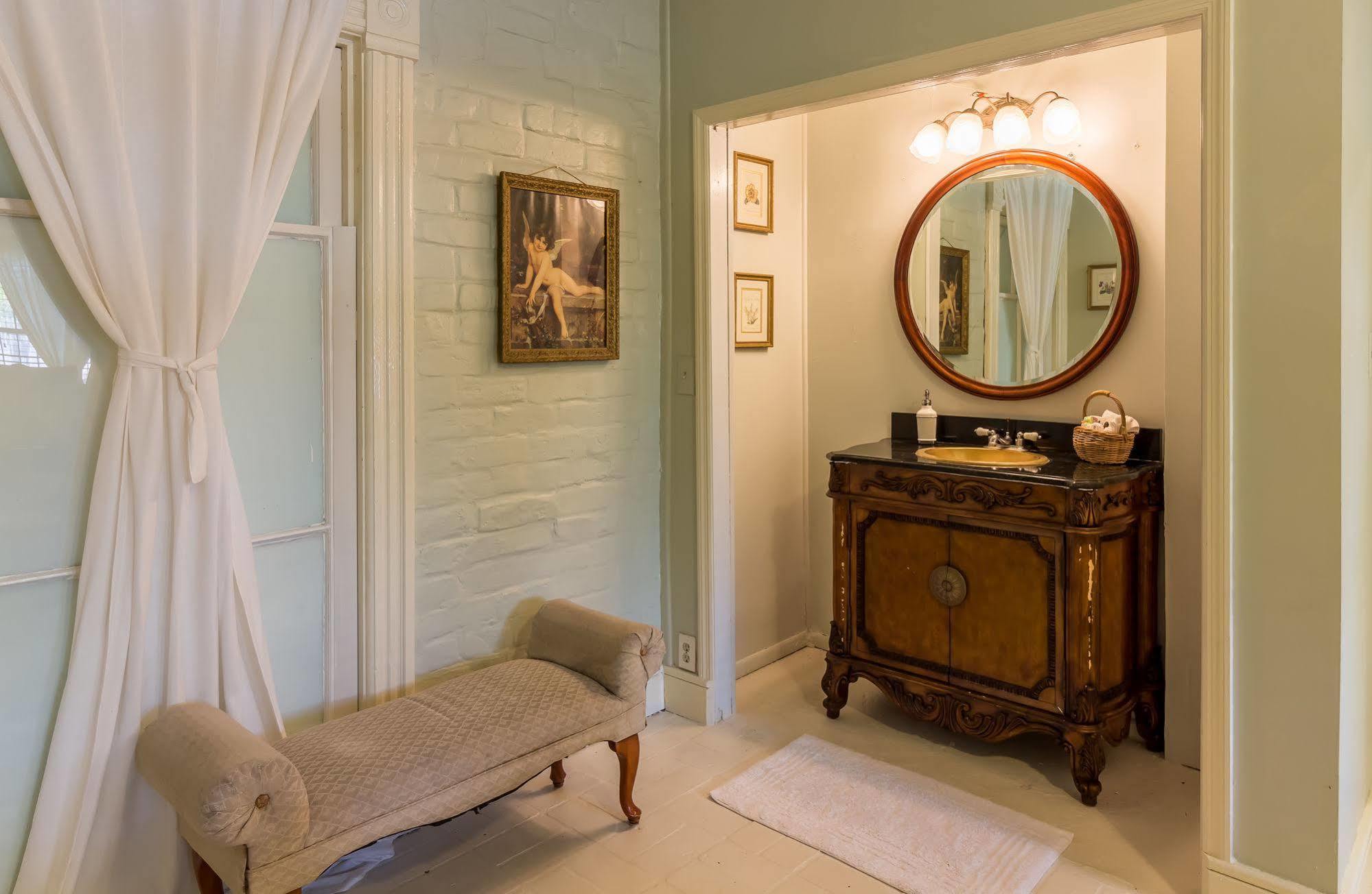Bed and Breakfast Amethyst Garden Savannah Exterior foto