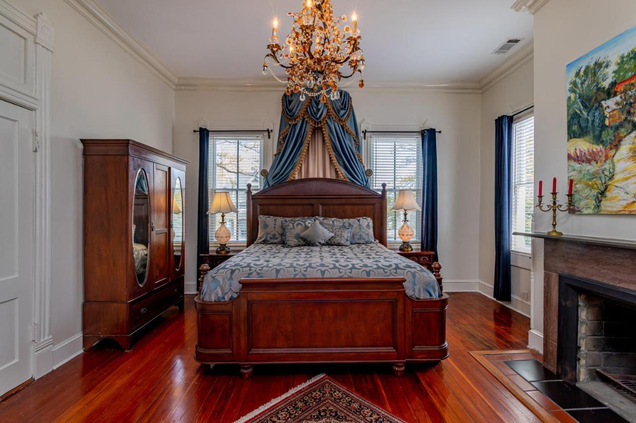 Bed and Breakfast Amethyst Garden Savannah Exterior foto